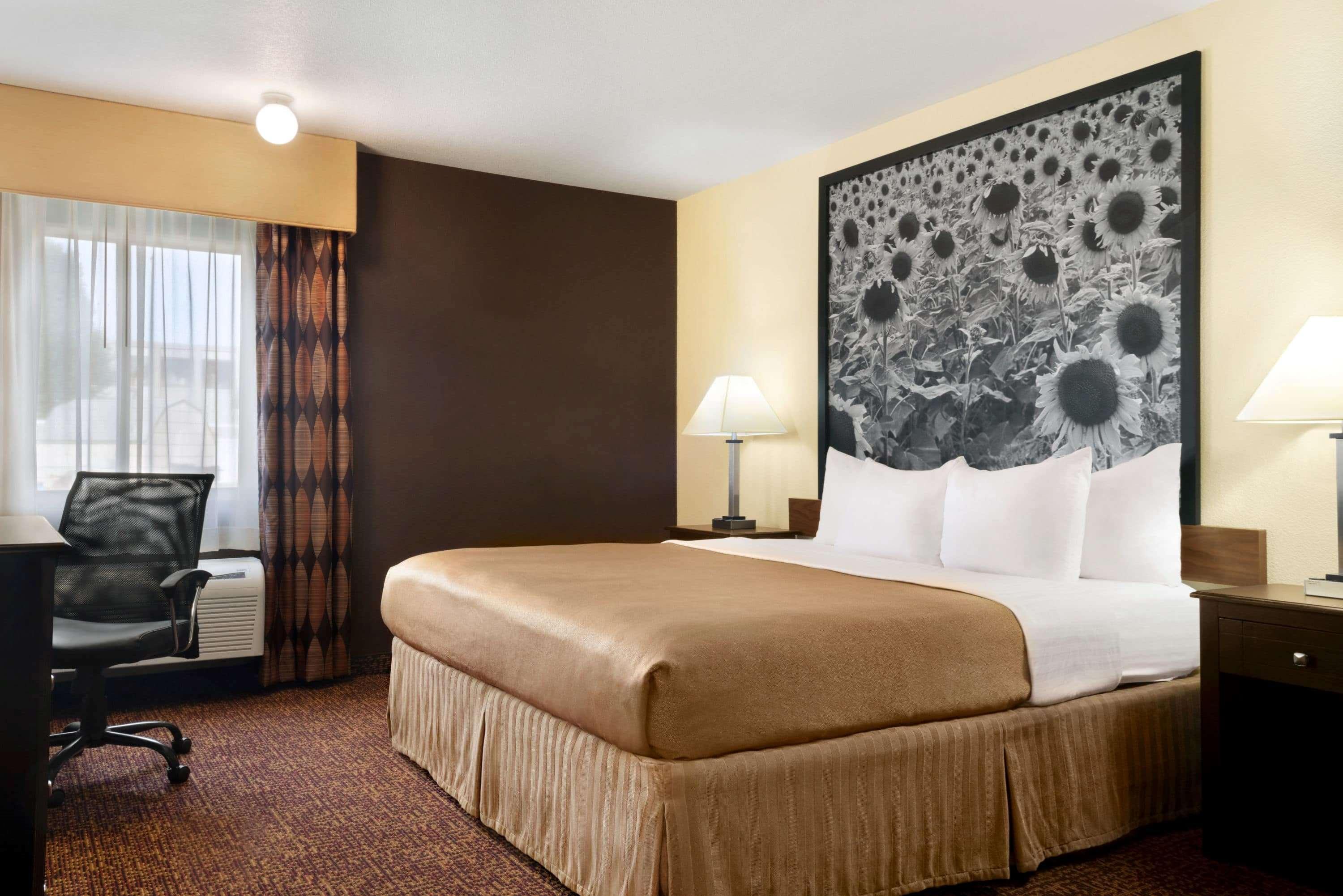 Super 8 By Wyndham Des Moines Hotel Екстериор снимка
