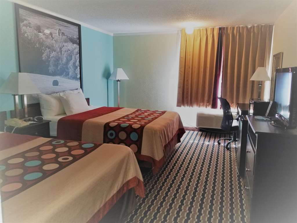 Super 8 By Wyndham Des Moines Hotel Стая снимка